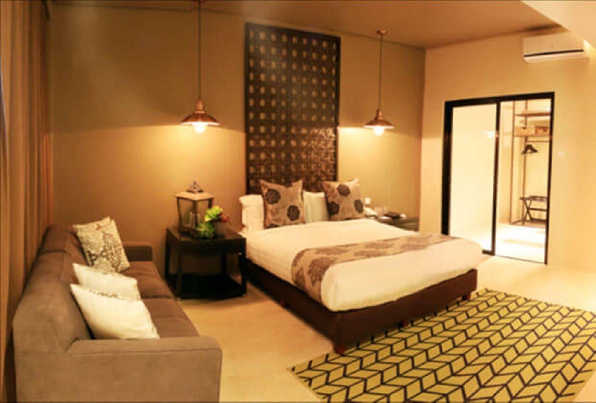 The Oriental Leyte Hotel Palo Kültér fotó